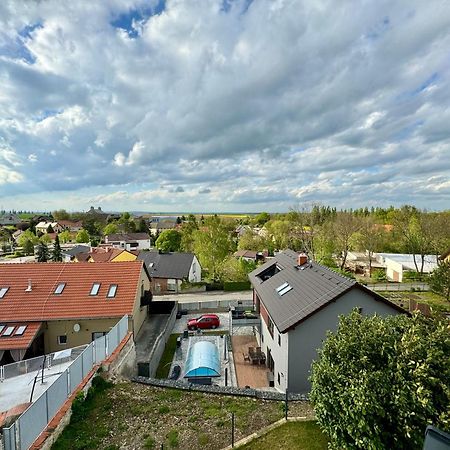 Byt Apartman 74M2 Vyhled Klid Priroda Prague Exterior photo